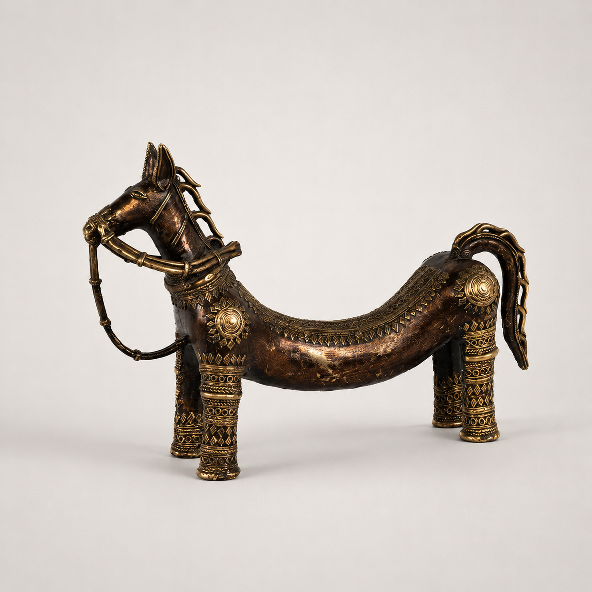 CABALLO CURVO DE BRONCE