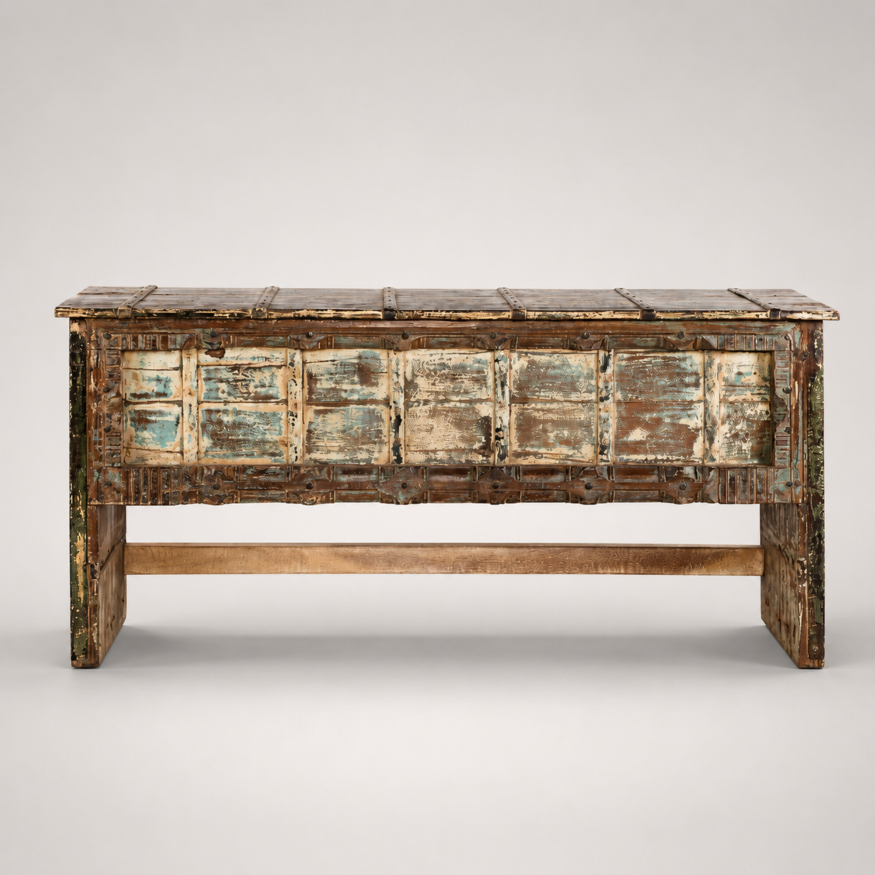 CONSOLA TALLADA Y PINTADA DE MADERA RECICLADA