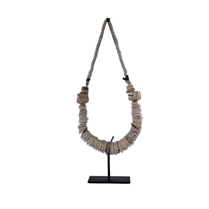 COLLAR CONCHAS Y HUESO MEDIANO