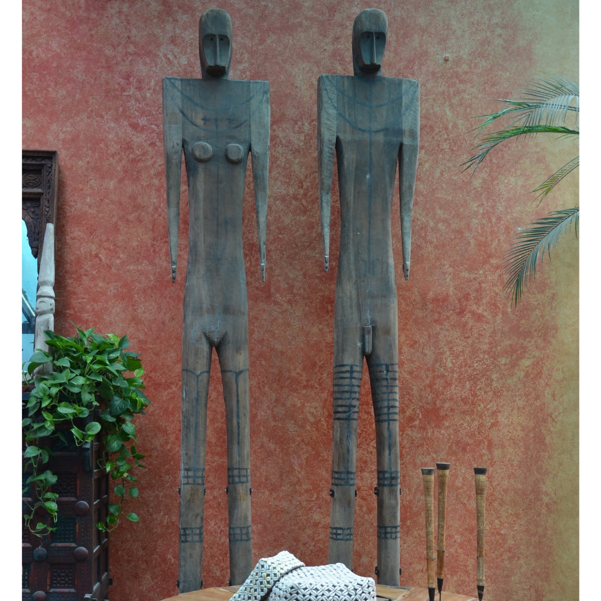 ESCULTURA MONO ALTO