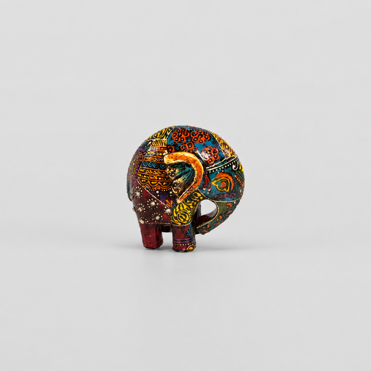 ELEFANTE PEQUEÑO COLORIDO