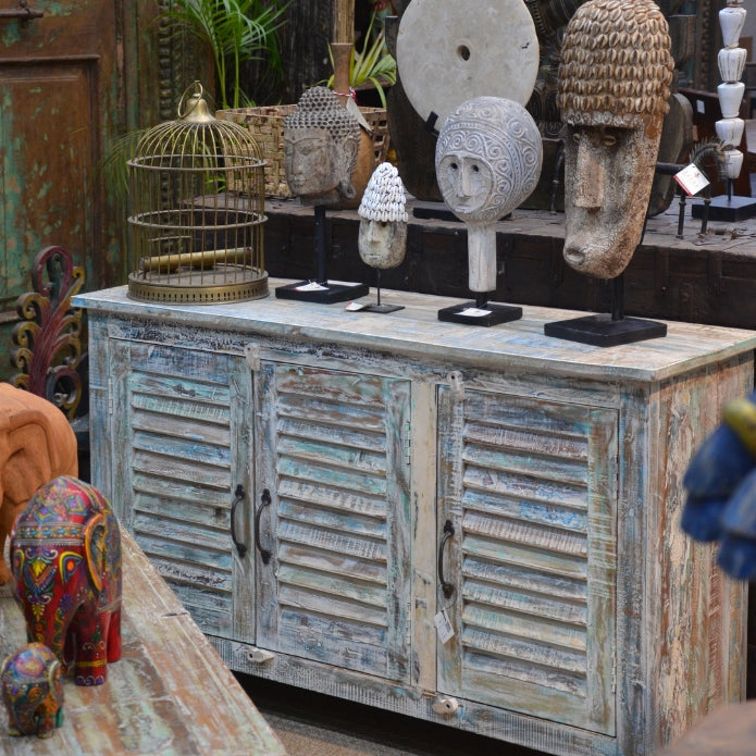 COMODA PEQUEÑA 3 PUERTAS
