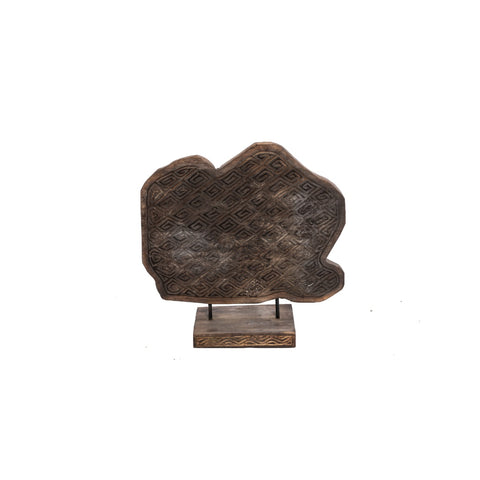 ESCULTURA IRREGULAR TALLADA