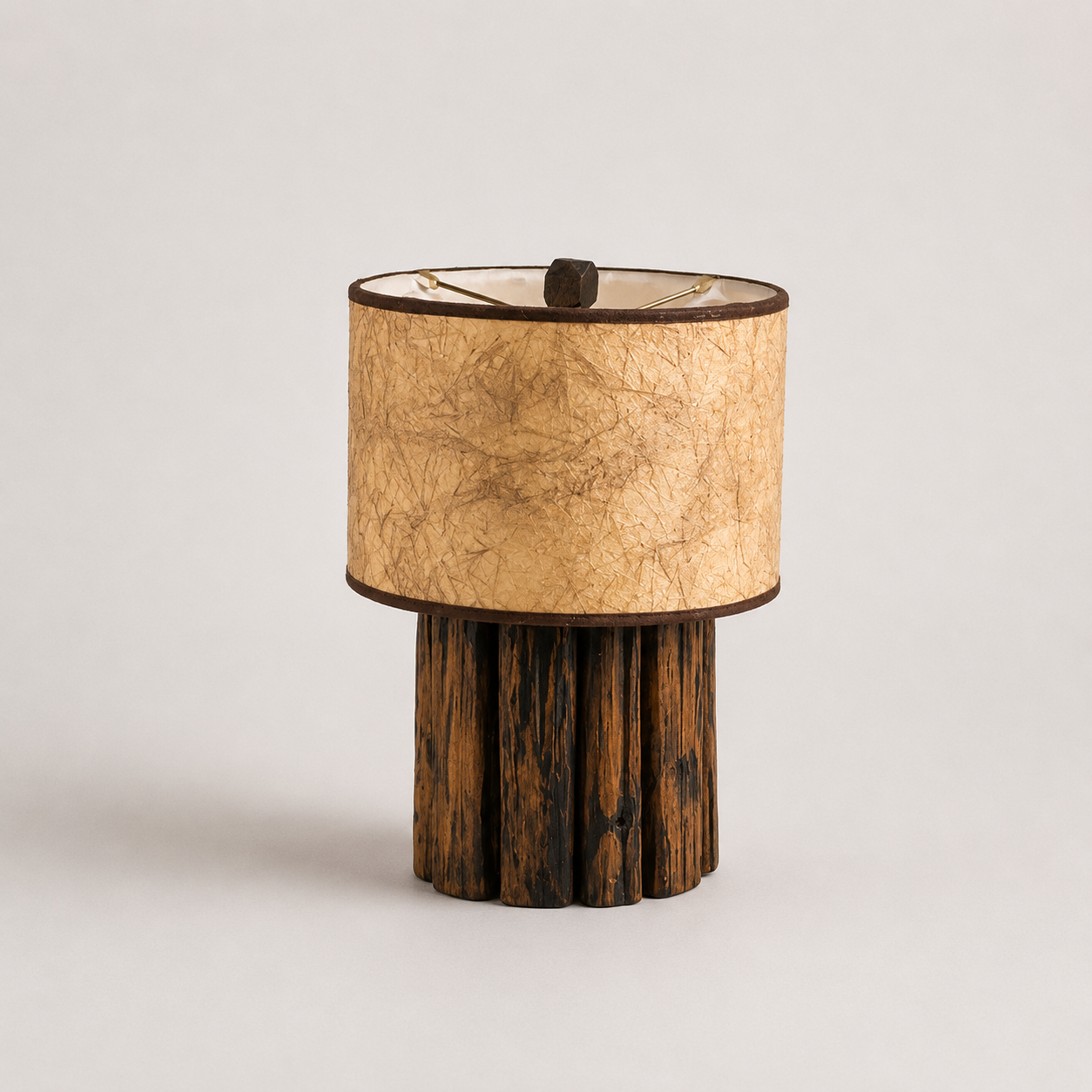 LAMPARA BASE DE MADERA
