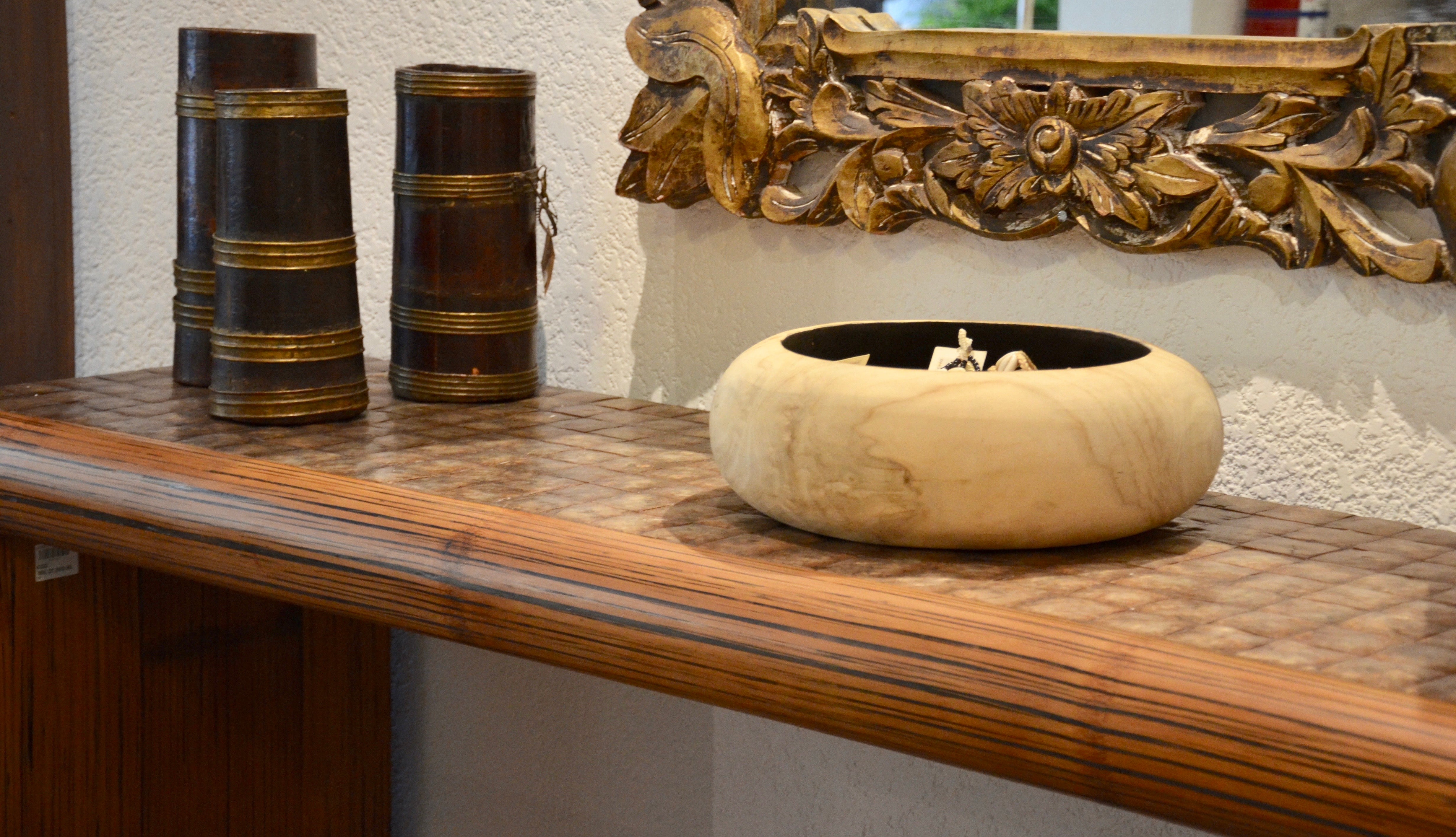 CONSOLA DE BAMBU