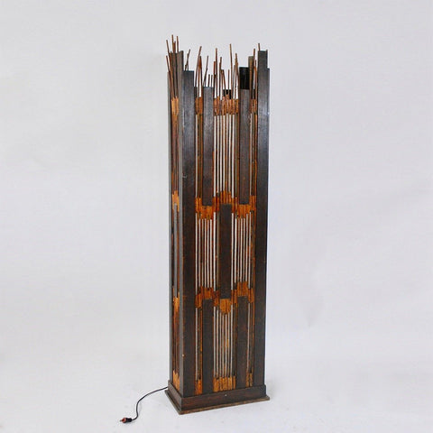 LAMPARA DE PIE CON TIRAS DE MADERA